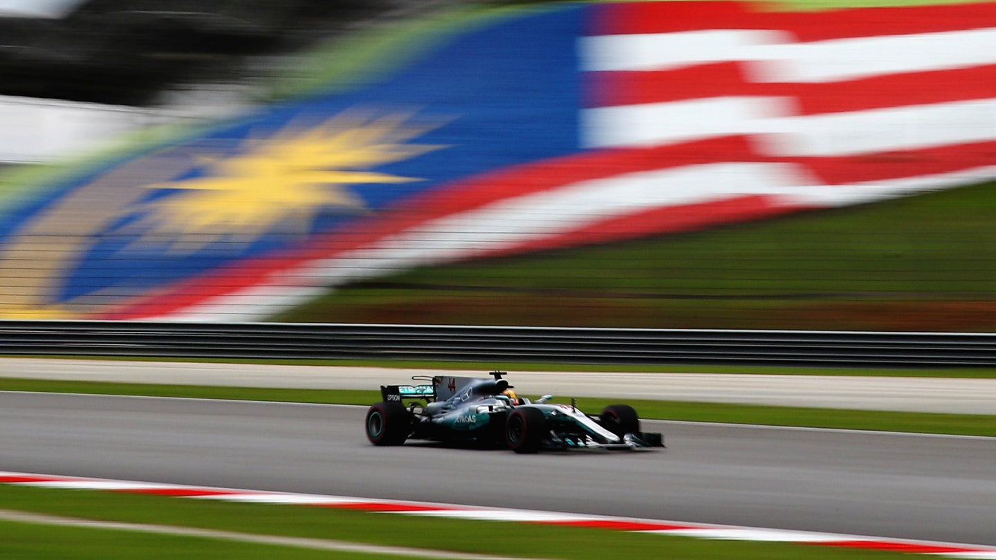 Malaysia Qualifying: Vettel’s Engine Quits, Hamilton On Pole