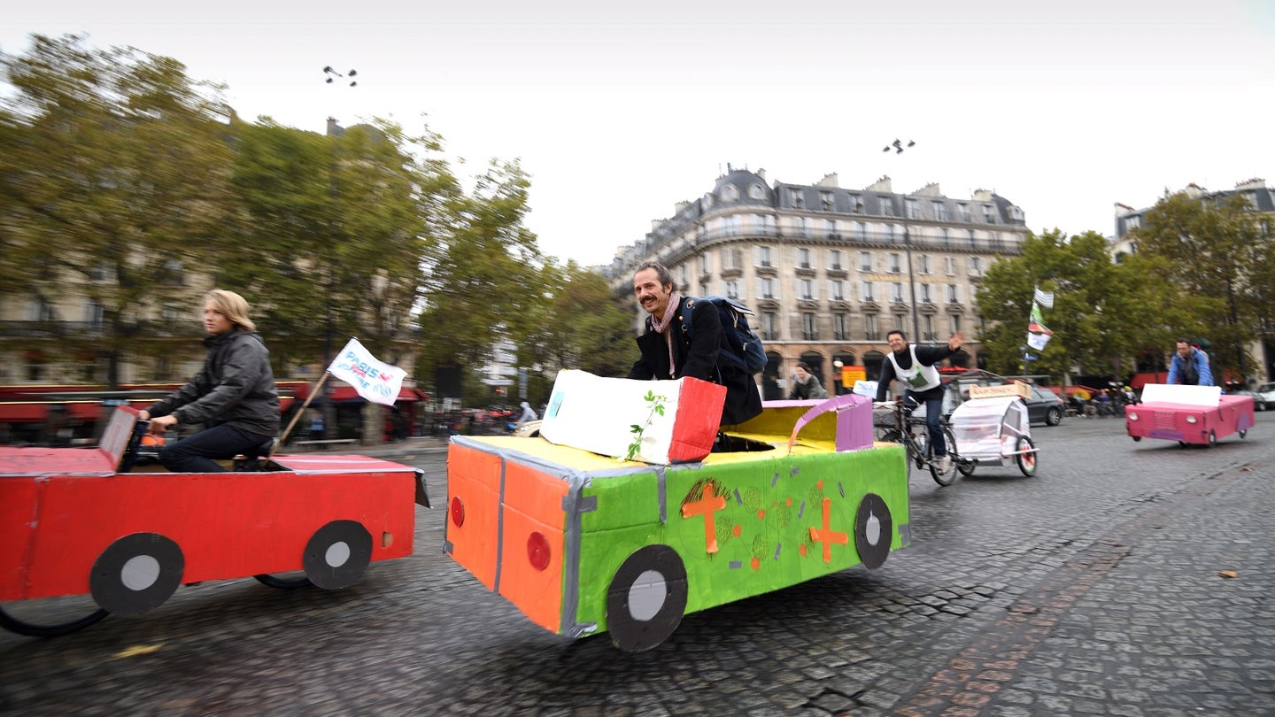 Paris Just Celebrated a &#8216;Day Without Cars&#8217;