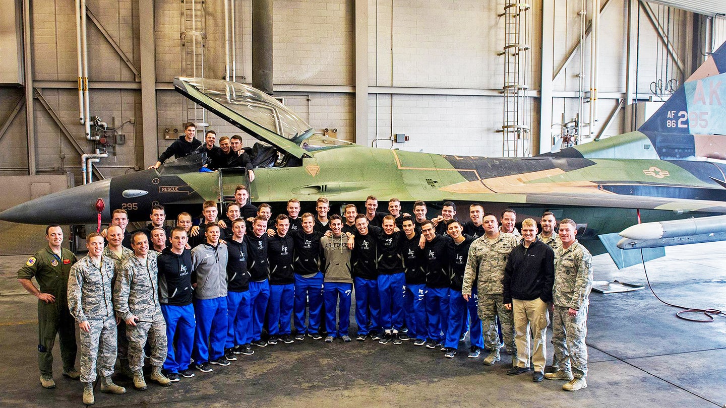 Alaskan Aggressor F-16 Emerges In Awesome New Forest Green &#8220;Splinter&#8221; Camouflage