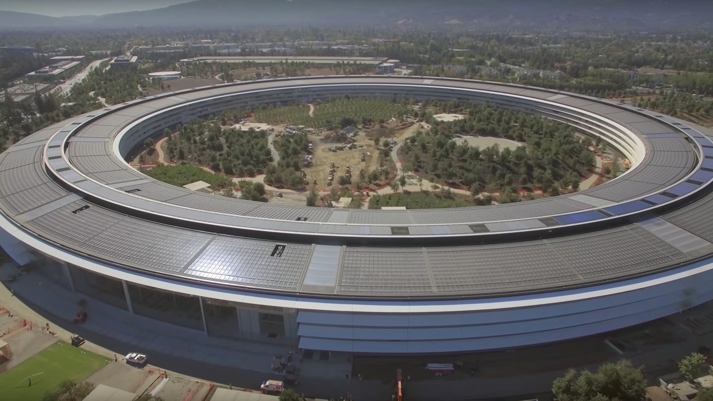 Watch This New Gorgeous 4K Aerial Footage of the Apple Park Campus