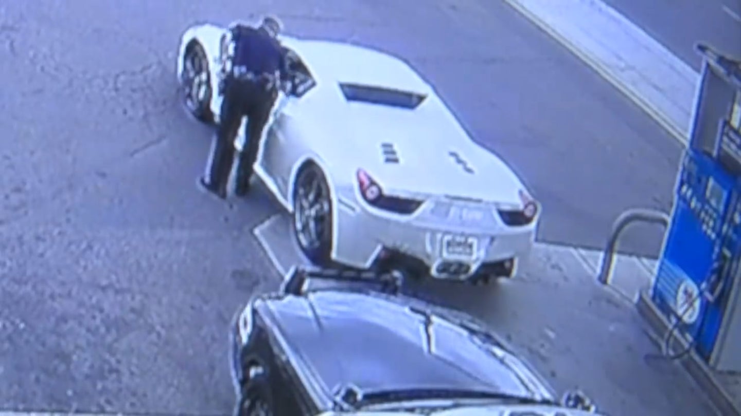 Ferrari Thief Caught After Running out of Fuel, Begging for Gas Money