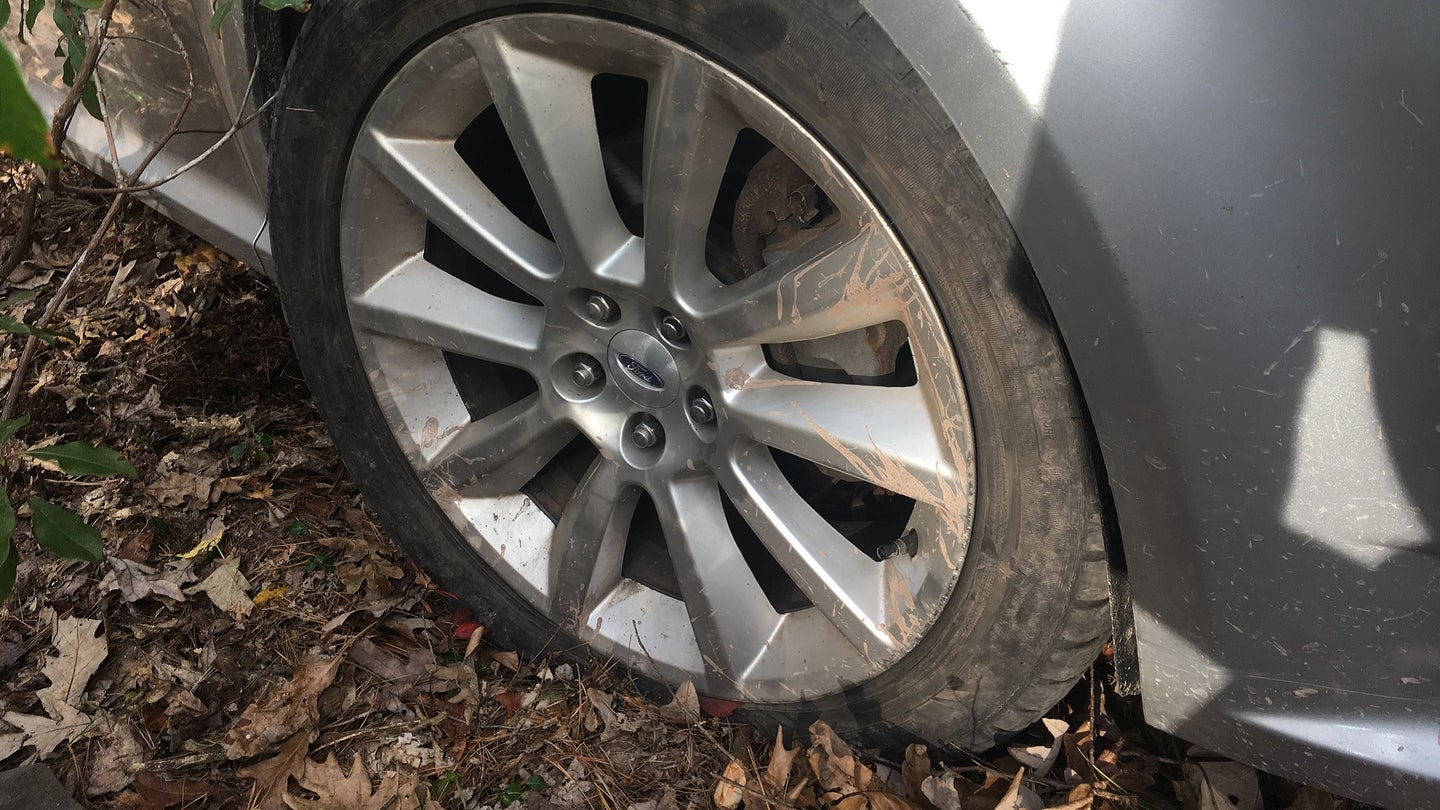 Why You Shouldn&#8217;t Drive on a Flat Tire