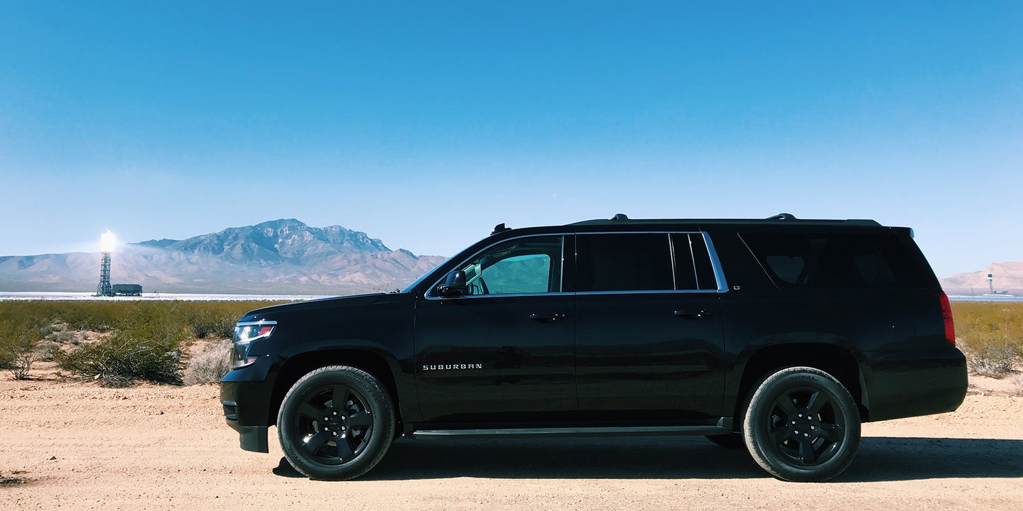 2017 Chevrolet Suburban LT Review: The Original Canyonero Is a Little Long In the Tooth