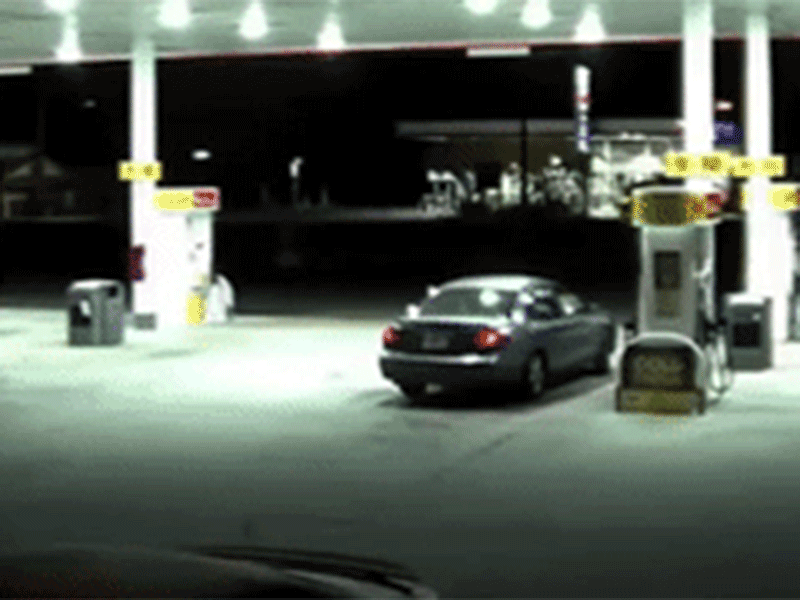 Dramatic Video Shows Kidnapped Woman Escaping Trunk of Captor’s Car at Gas Station