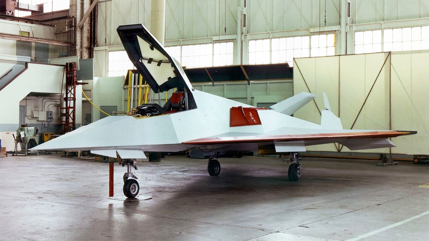 Test Pilot Recounts Flying Both Have Blue And Tacit Blue Experimental Stealth Jets