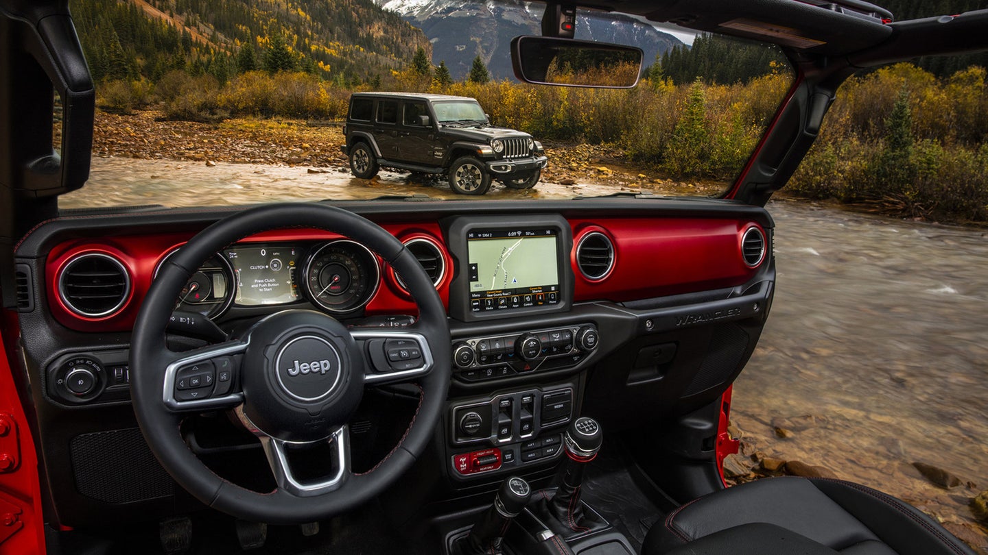 Here&#8217;s What the All-New Interior Looks Like in the 2018 Jeep Wrangler