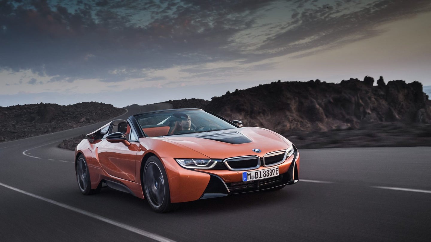 The BMW i8 Roadster Brings You Even Closer to the Environment