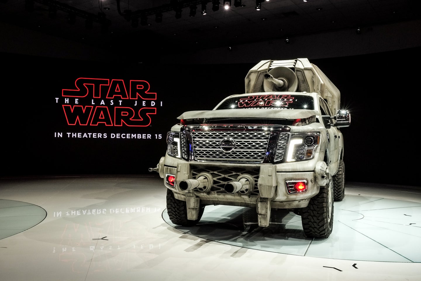 Photo Gallery: Nissan and Star Wars Prepare You for a Road Trip in a Galaxy Far Far Away
