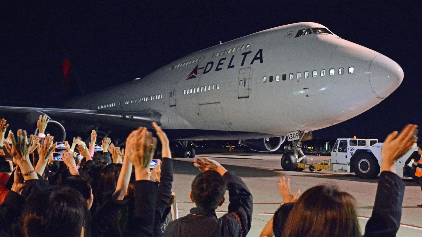 Staffing Issues Prompt Delta to Reschedule Last Flight of 747