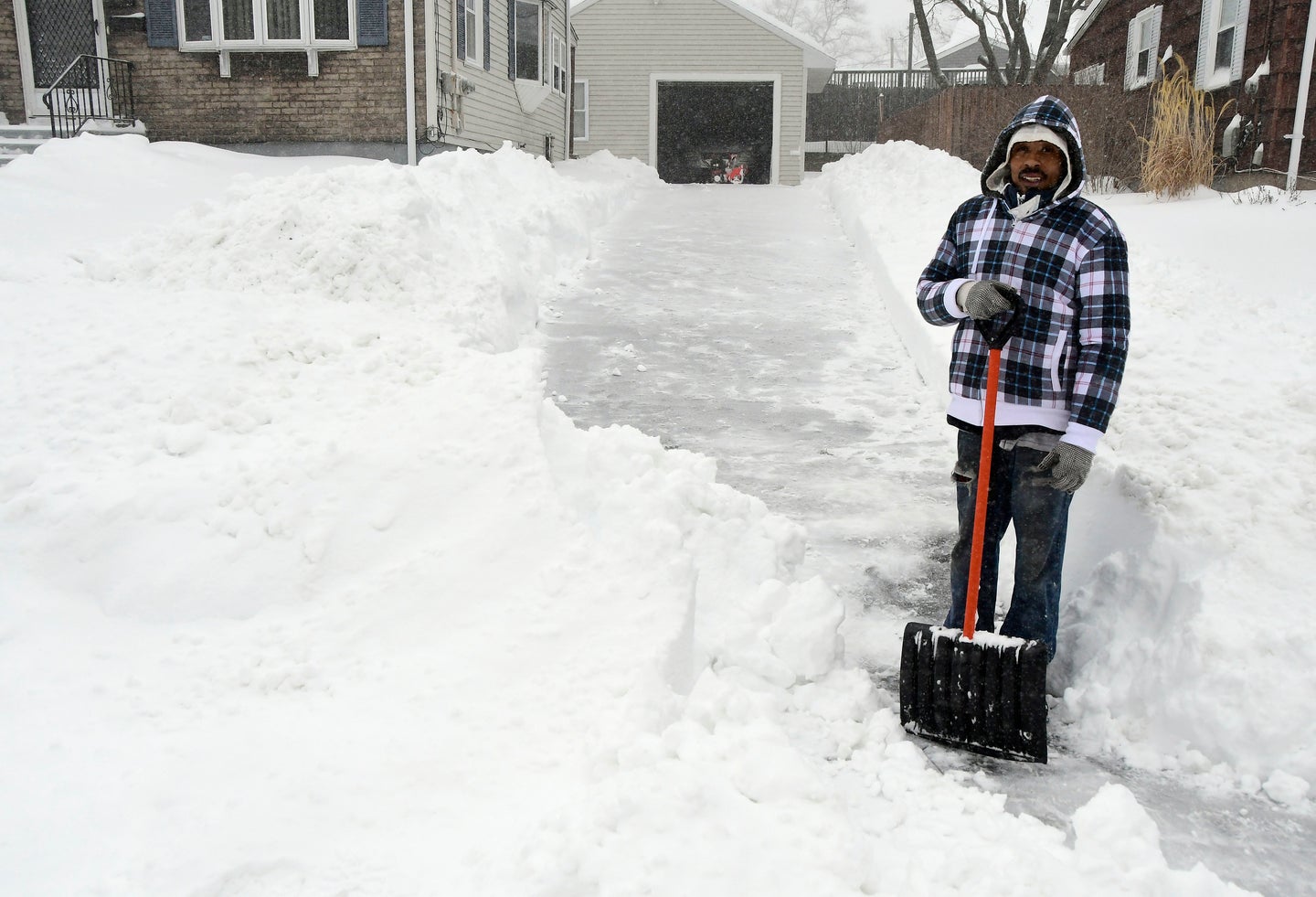 How Not to Die Shoveling out Your Driveway