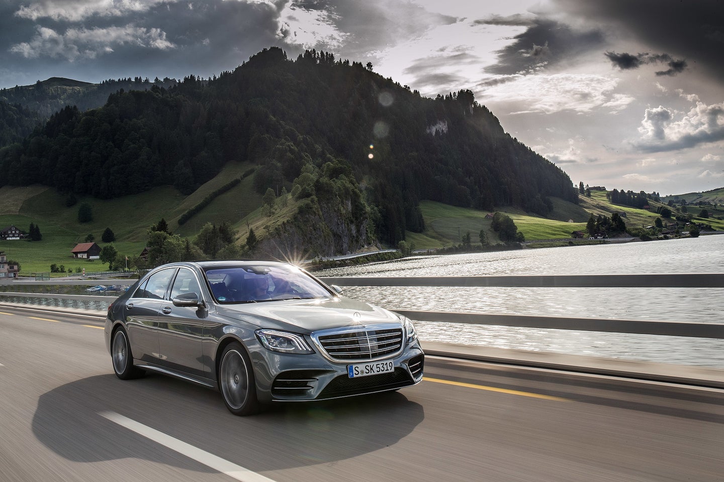 Mercedes Is the Best Selling Luxury Brand for the 2nd Year in a Row