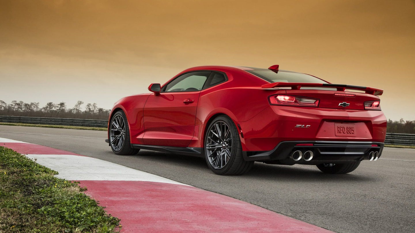 The 2019 Chevrolet Camaro May Be Getting the Corvette&#8217;s Seven-Speed Manual Gearbox