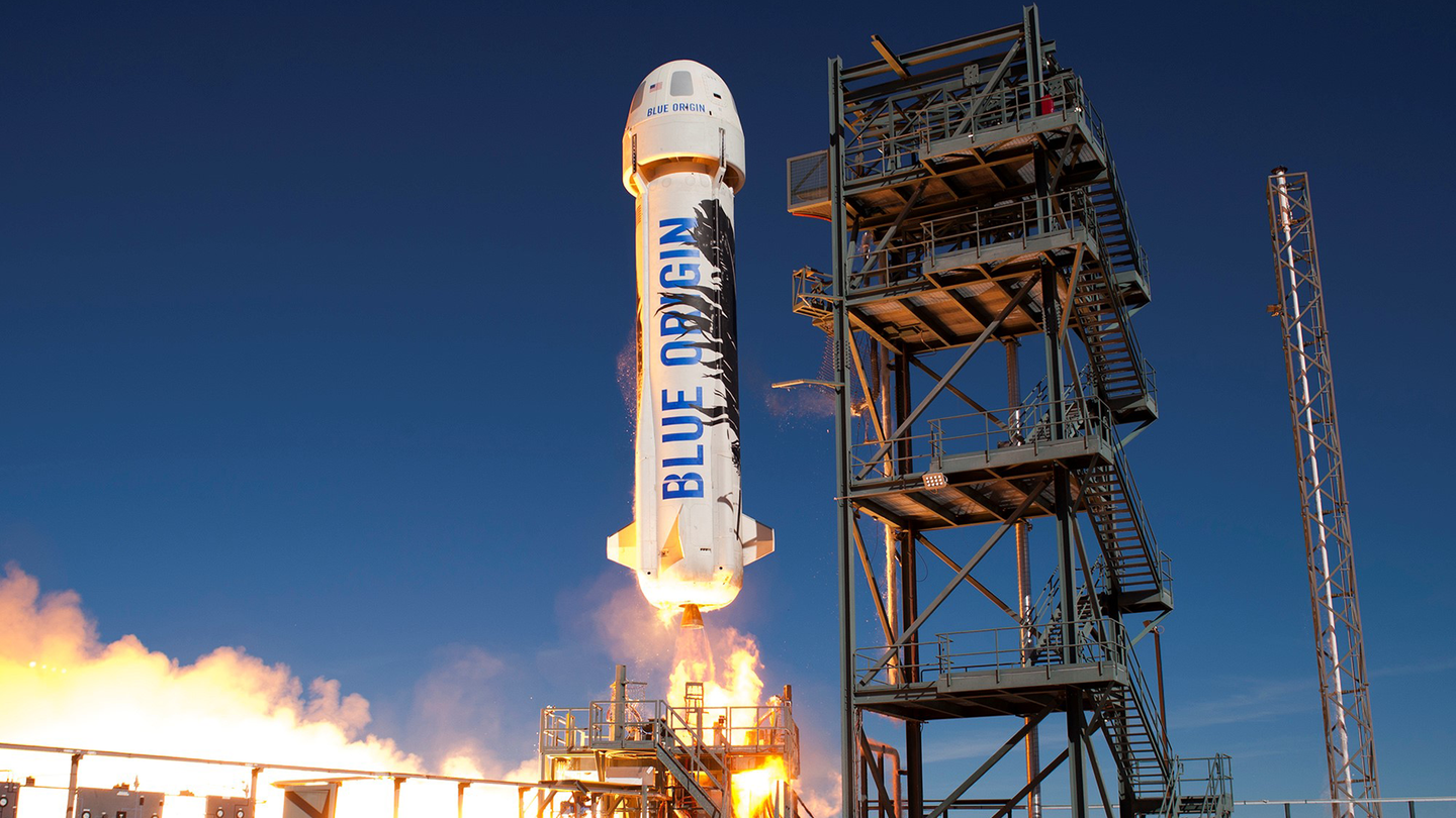 Will Blue Origin Beat SpaceX to Manned Space Flight in 2018?