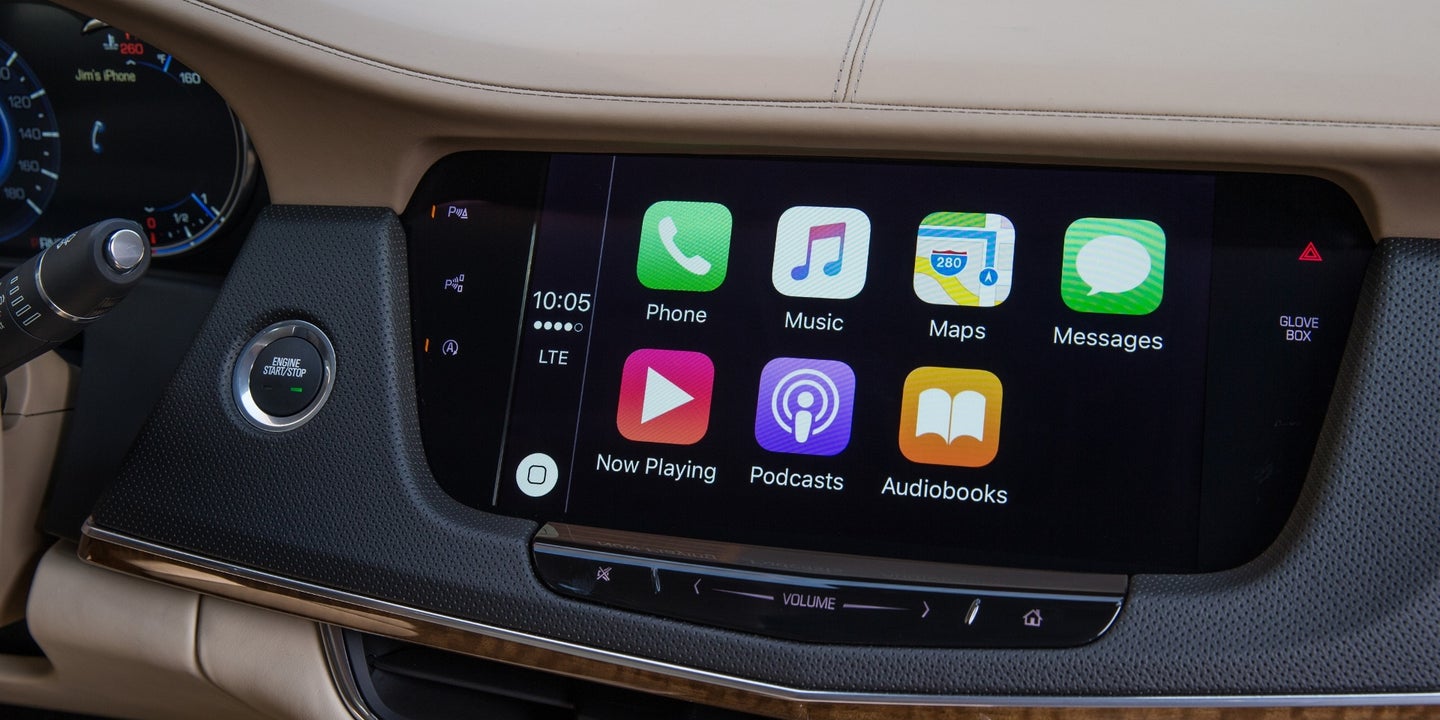 Cadillac CEO Calls Apple CarPlay ‘Extremely Clunky’