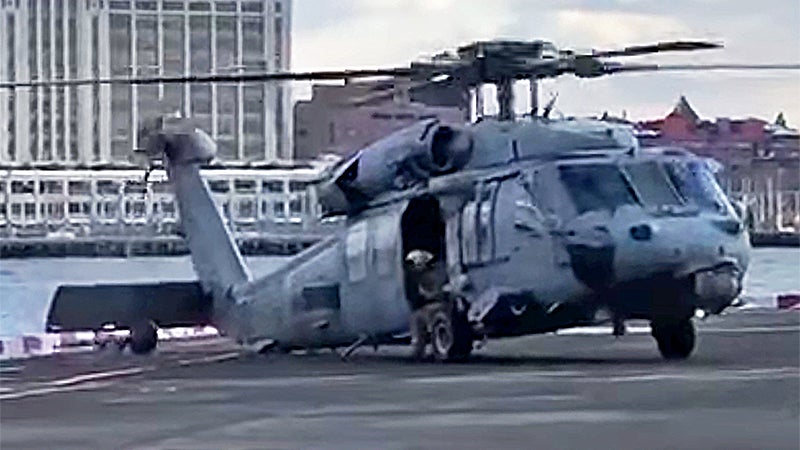Watch This MH-60S Shear Off Its Tailwheel While Taxiing At NYC’s Wall Street Heliport