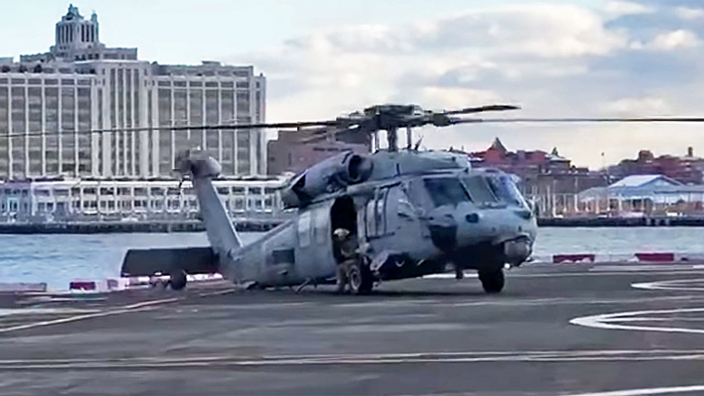 Watch This MH-60S Shear Off Its Tailwheel While Taxiing At NYC&#8217;s Wall Street Heliport