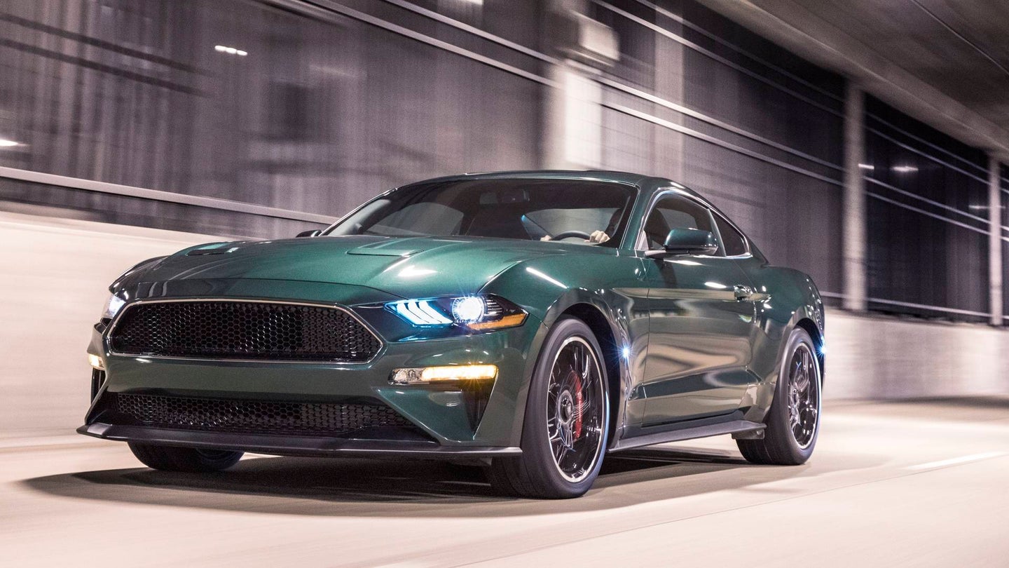 Car Thief Crashes Through Showroom Doors With Ford Mustang Bullitt in Hollywood-Style Heist
