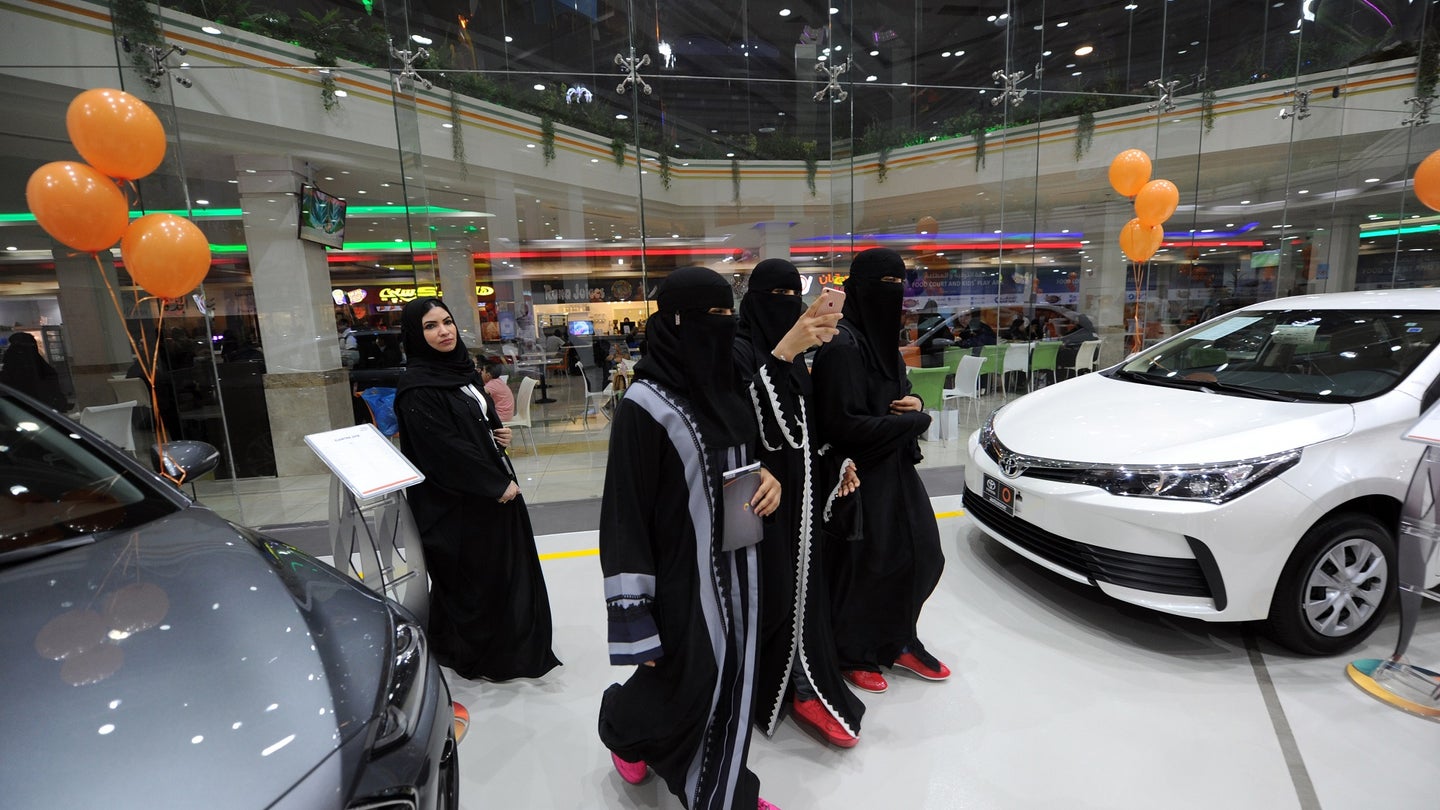 Saudi Women Get Their First Auto Show