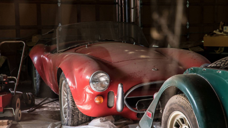 $4M Barn Find: Ferrari 275 GTB and 427 Cobra Hidden for Decades