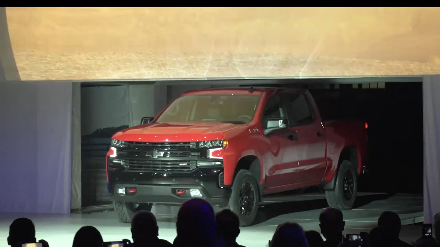 2019 Chevrolet Silverado Breaks Down in the Middle of Detroit Red Wings Marketing Stunt (Updated)