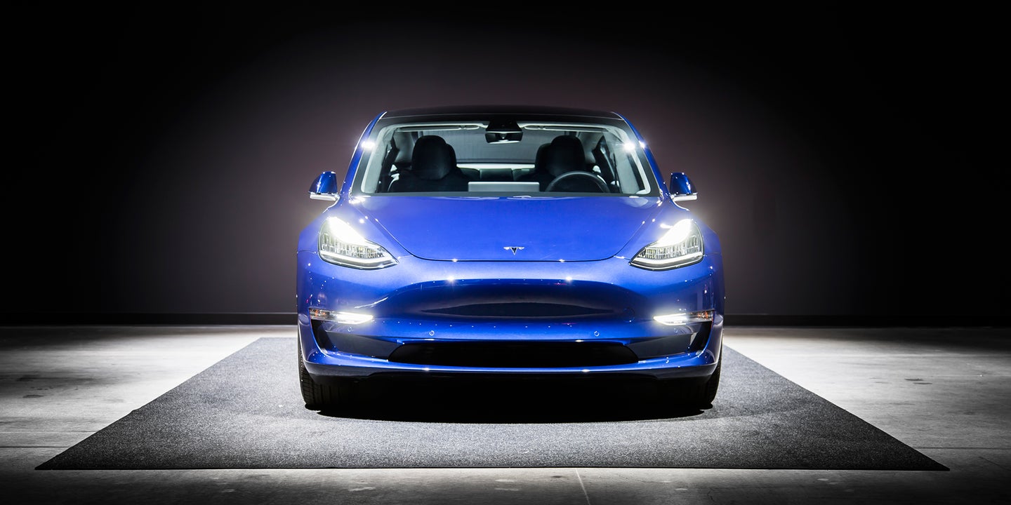 Tesla Opens Model 3 Orders to Reservation Holders