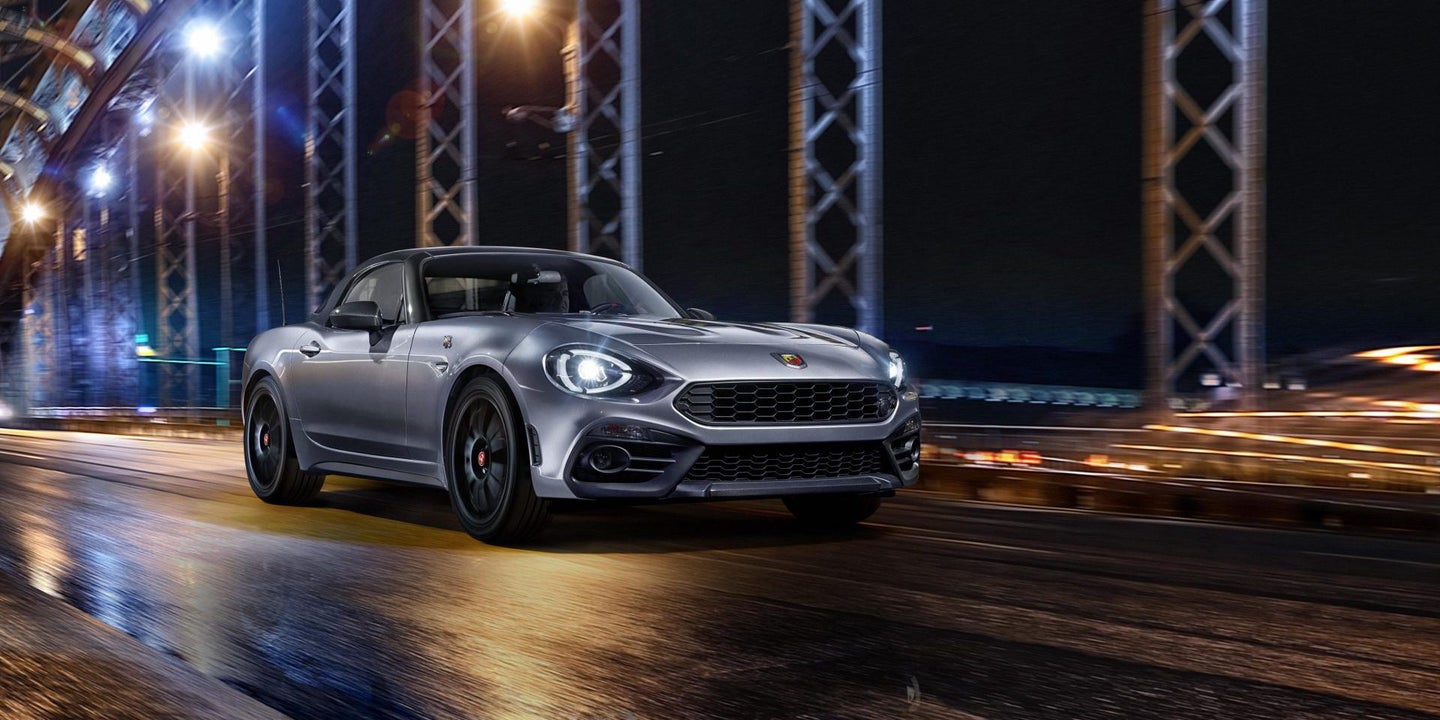 The Abarth 124 GT Is a Carbon-Roofed Special Edition