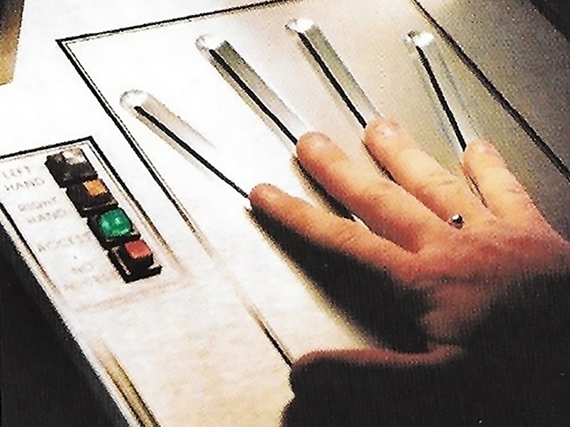 F-117 Program Used These Futuristic Hand Scanners While Highly Classified In The ’80s