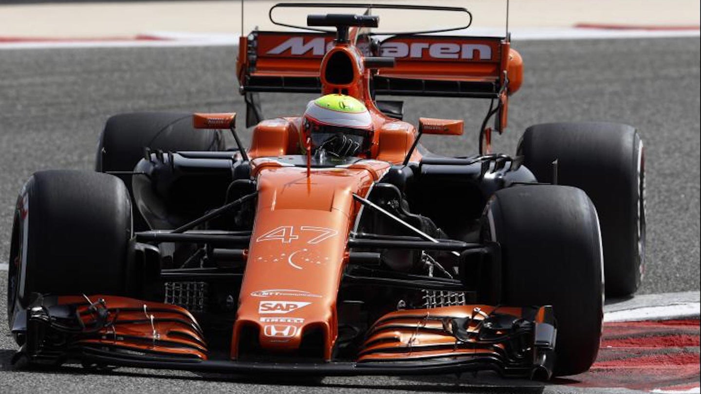Here&#8217;s the First Firing of McLaren&#8217;s New Renault-Powered F1 Car