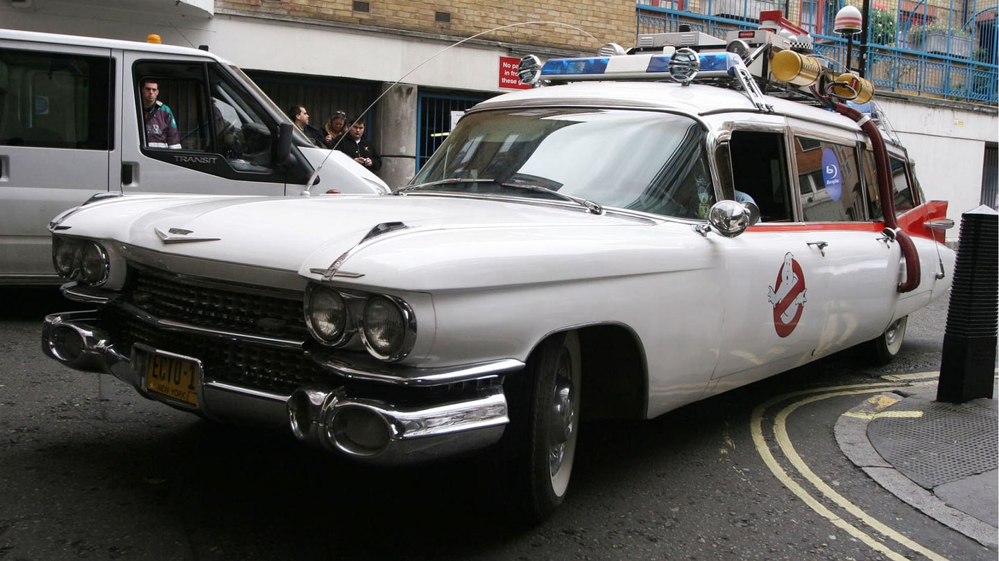 Ghostbusters Ecto-1 Clone Hit While Being Towed
