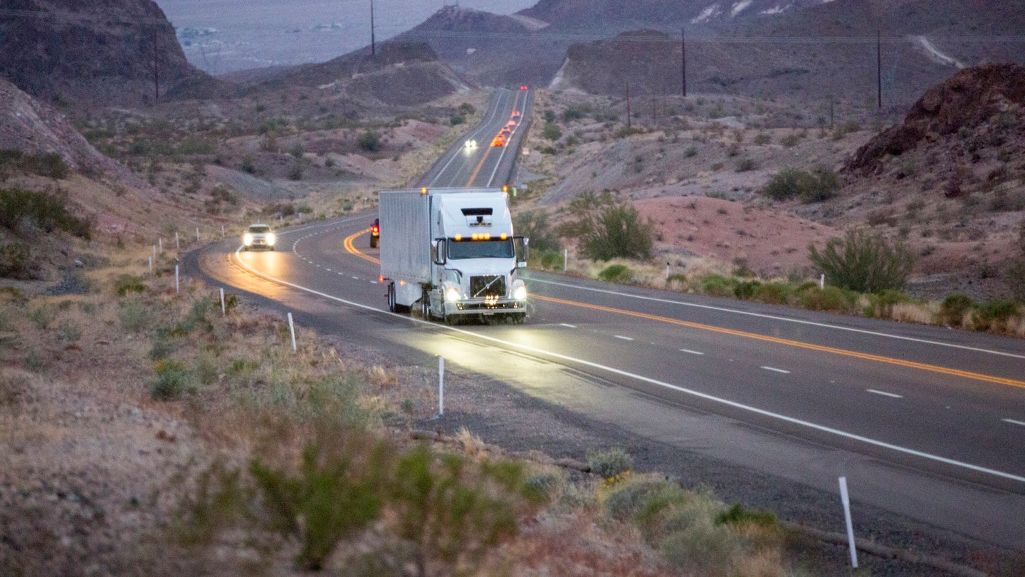 Uber’s Self-Driving Trucks Are Now Haulin’ Cargo in Arizona