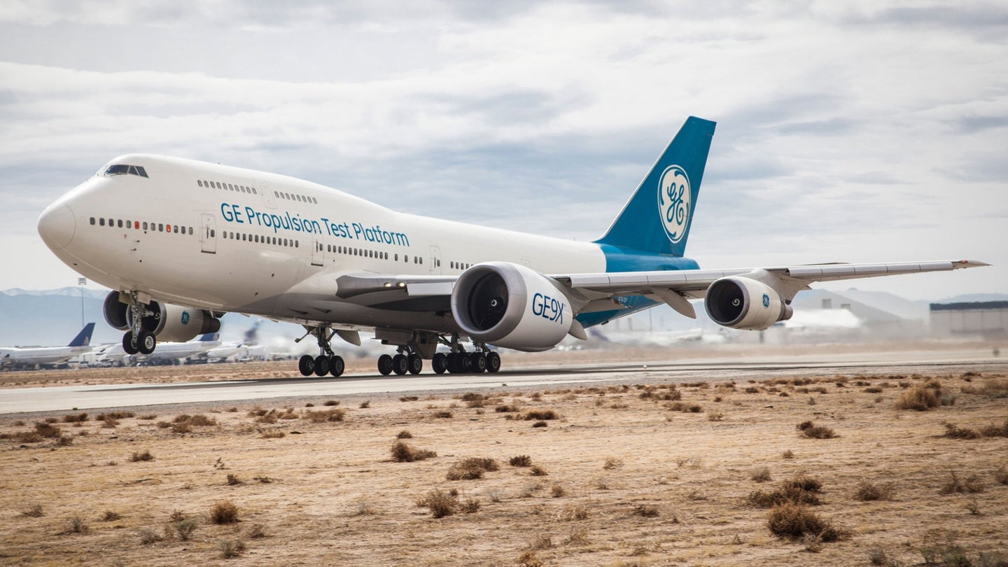 General Electric&#8217;s GE9X Engine Looks Absurdly Huge Mounted On This 747 Testbed