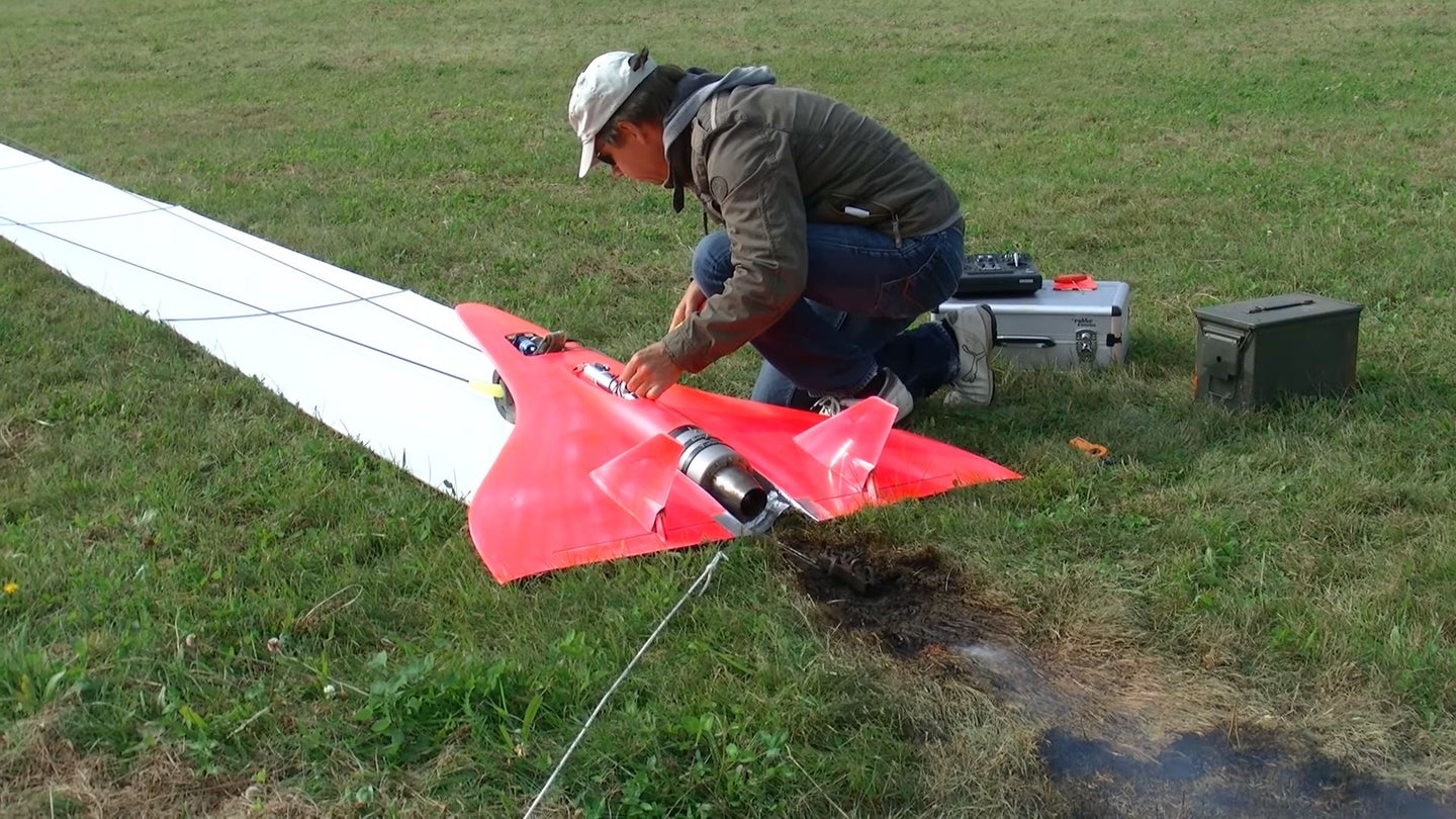 Check out This Video of the World’s Fastest RC Jet Going 450 MPH