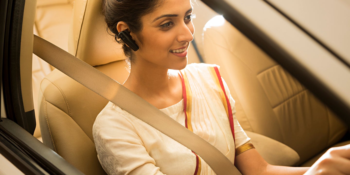 Indian Motorists Seem to Despise the Seat Belt