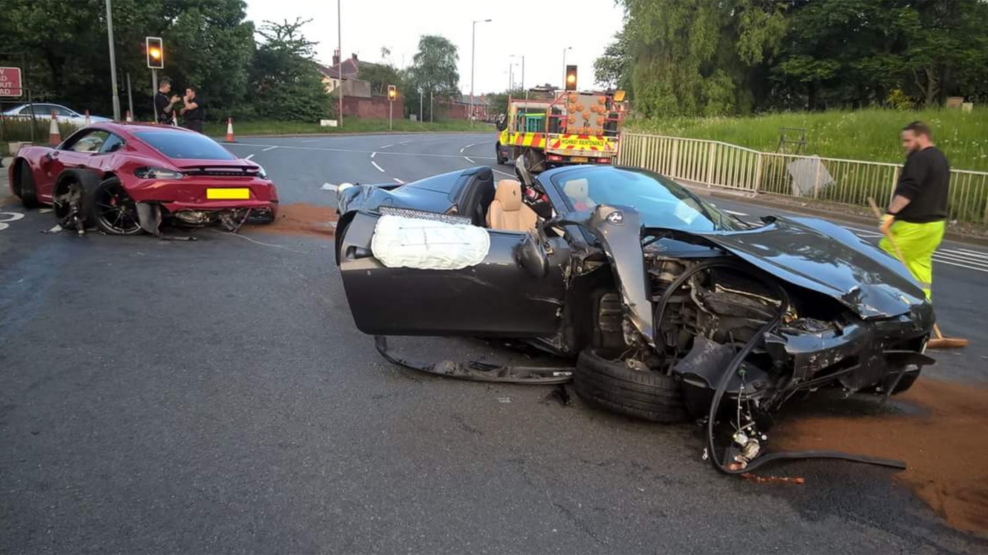 Police Looking for Driver Who Abandoned Ferrari 458 After Crashing Into Porsche Cayman