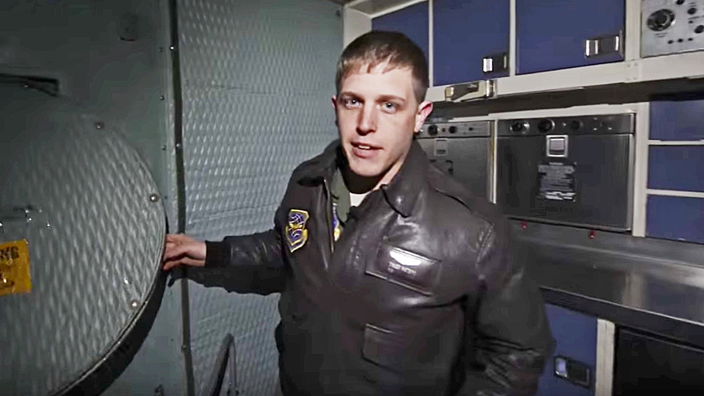 This Air Force Spoof On MTV Cribs Offers A Great Tour Of The C-5 Galaxy