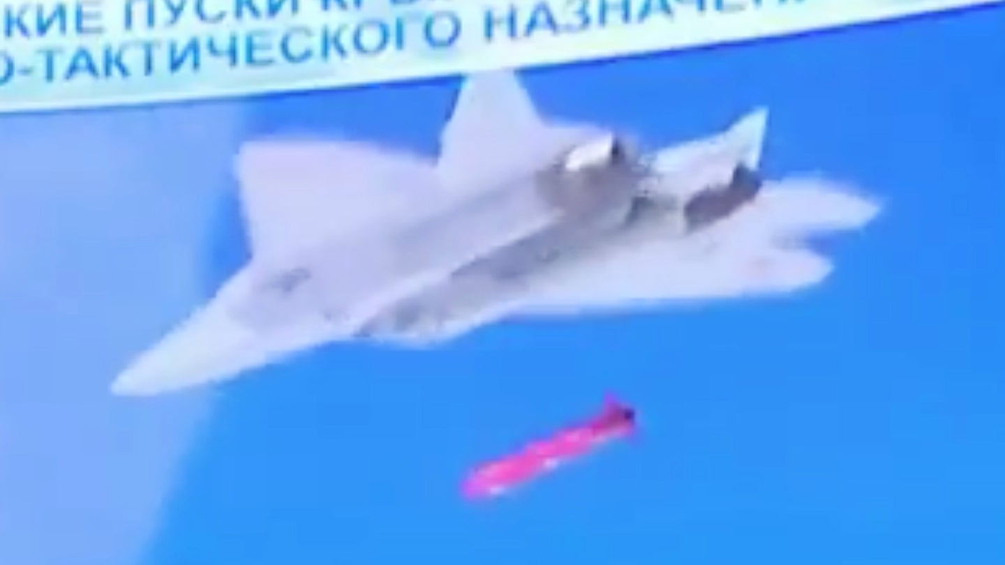 Russia&#8217;s Su-57 Fighter Launches A New Cruise Missile From Its Weapons Bay