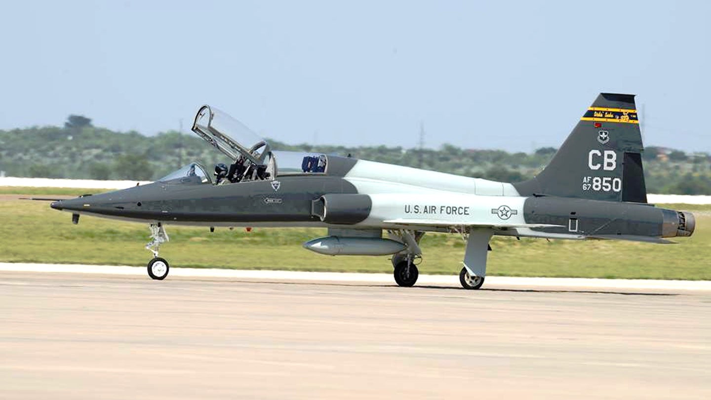 Air Force T-38C Talon Jet Trainer Crashes in Mississippi