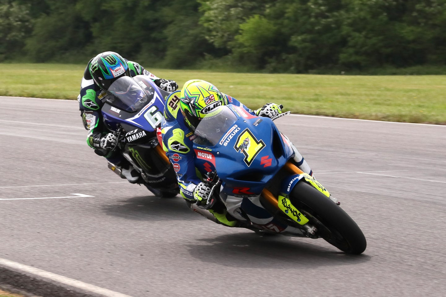 Elias Wins MotoAmerica Superbike Competition Over Beaubier By a Hair