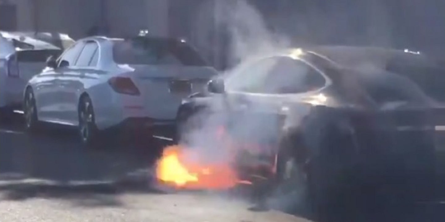 <em>West Wing</em> Actress Flames Tesla When Husband’s Car Catches Fire