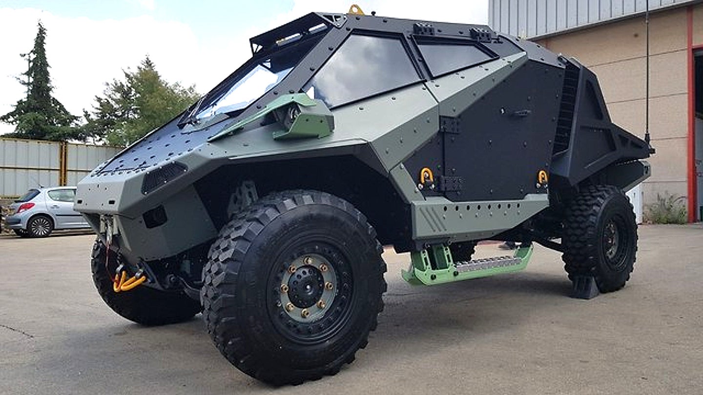 This Futuristic &#8216;Lego-Like&#8217; Vehicle Could Be Anything From Scout To Light Artillery