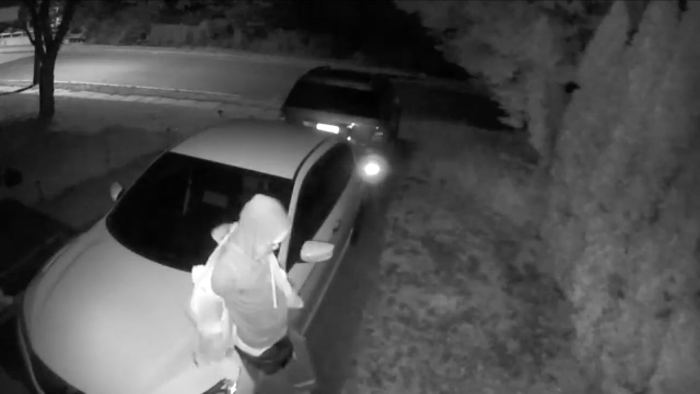 New Jersey Police Searching for Driveway-Defecating Car Burglar