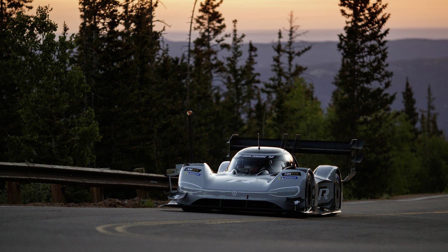 Volkswagen I.D. R Smashes Loeb&#8217;s Pikes Peak Record by 16 Seconds