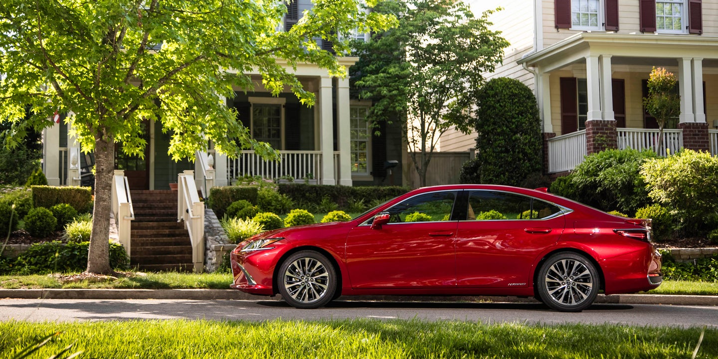 Amazon Is Giving You a Chance to Take Home a 2019 Lexus ES
