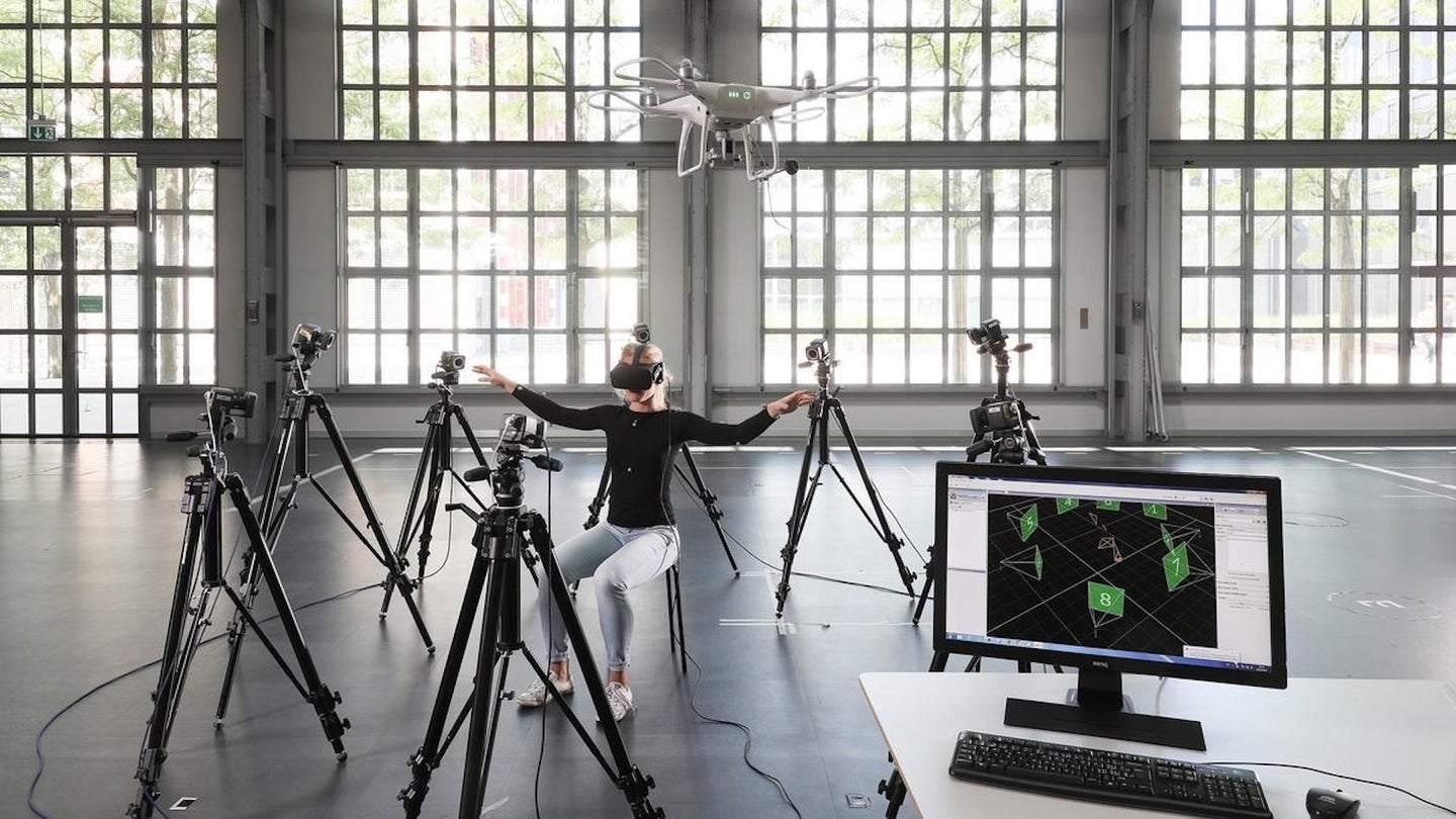 Swiss Researchers Find Using Body to Control Drones More Effective Than Controller