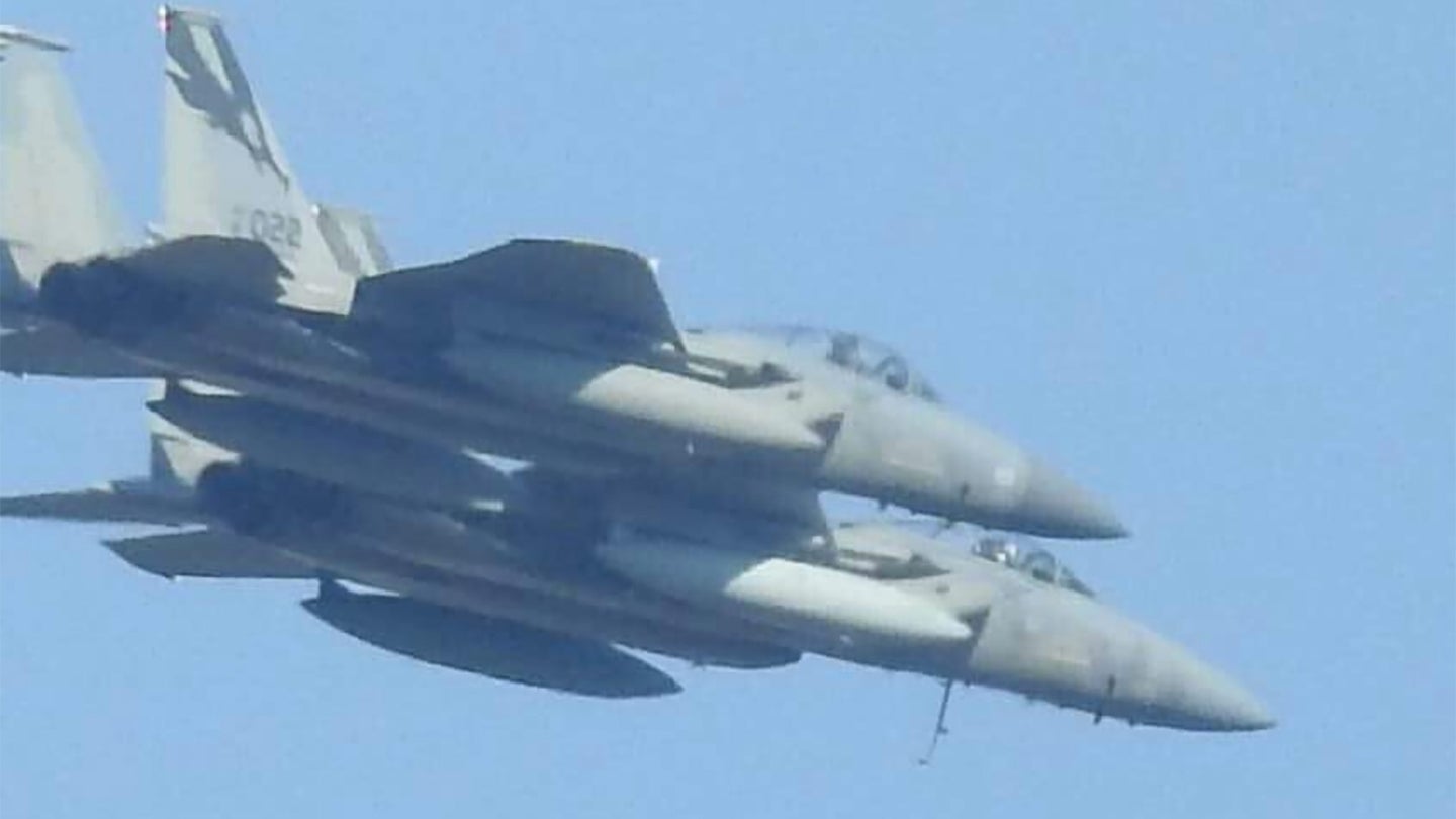 F-15&#8217;s Boarding Ladder Deployed Accidentally During 4th Of July Flyover (Updated)