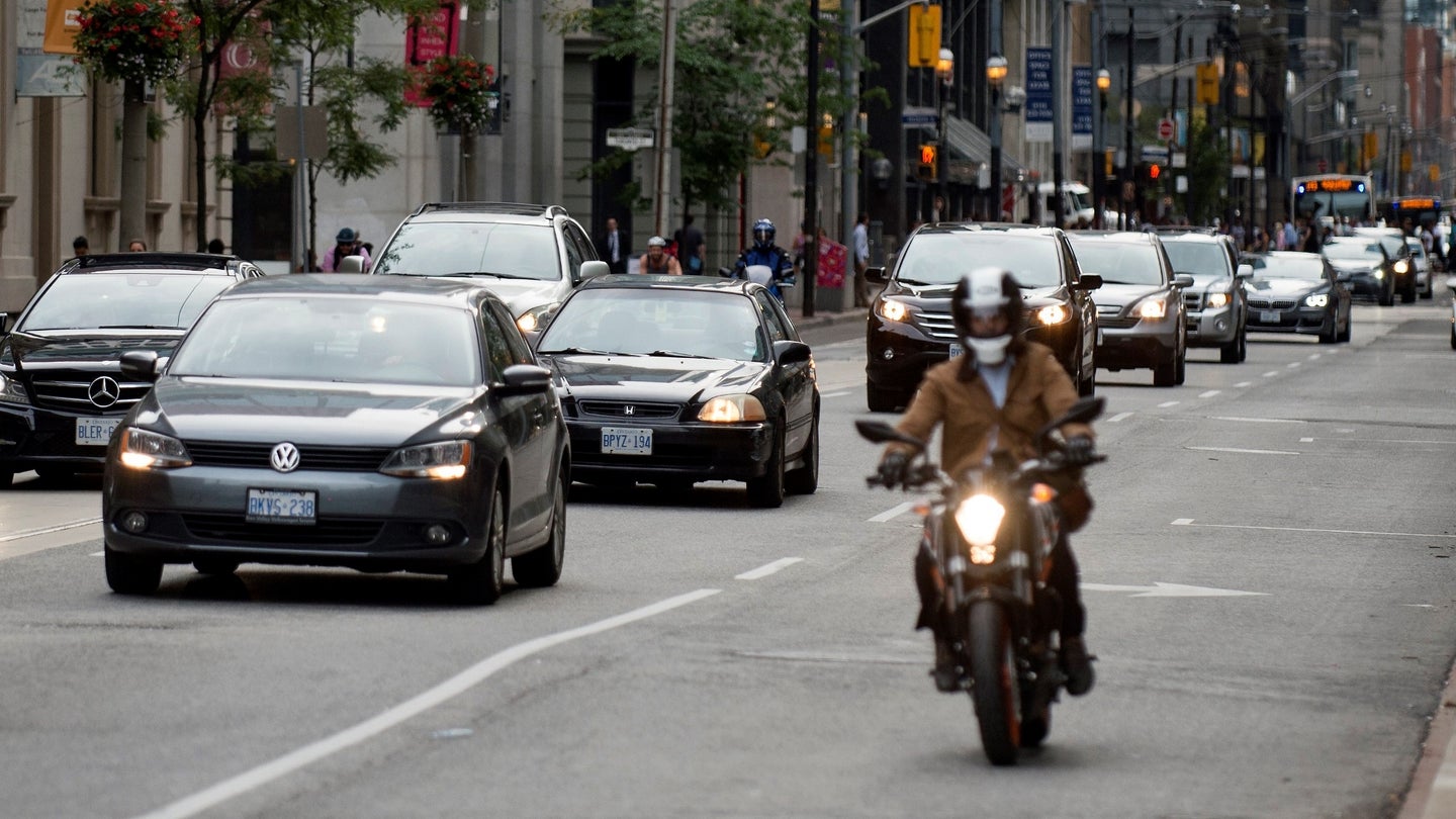 Toronto Considers Legalizing Lane Filtering for Motorcycles at Stoplights