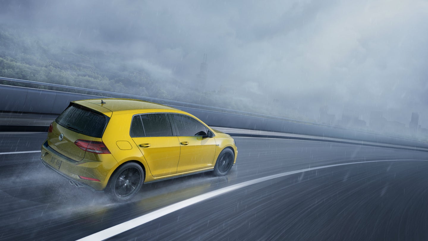Drive the Rainbow: 40 New Exterior Colors Coming to the US-Bound 2019 Volkswagen Golf R
