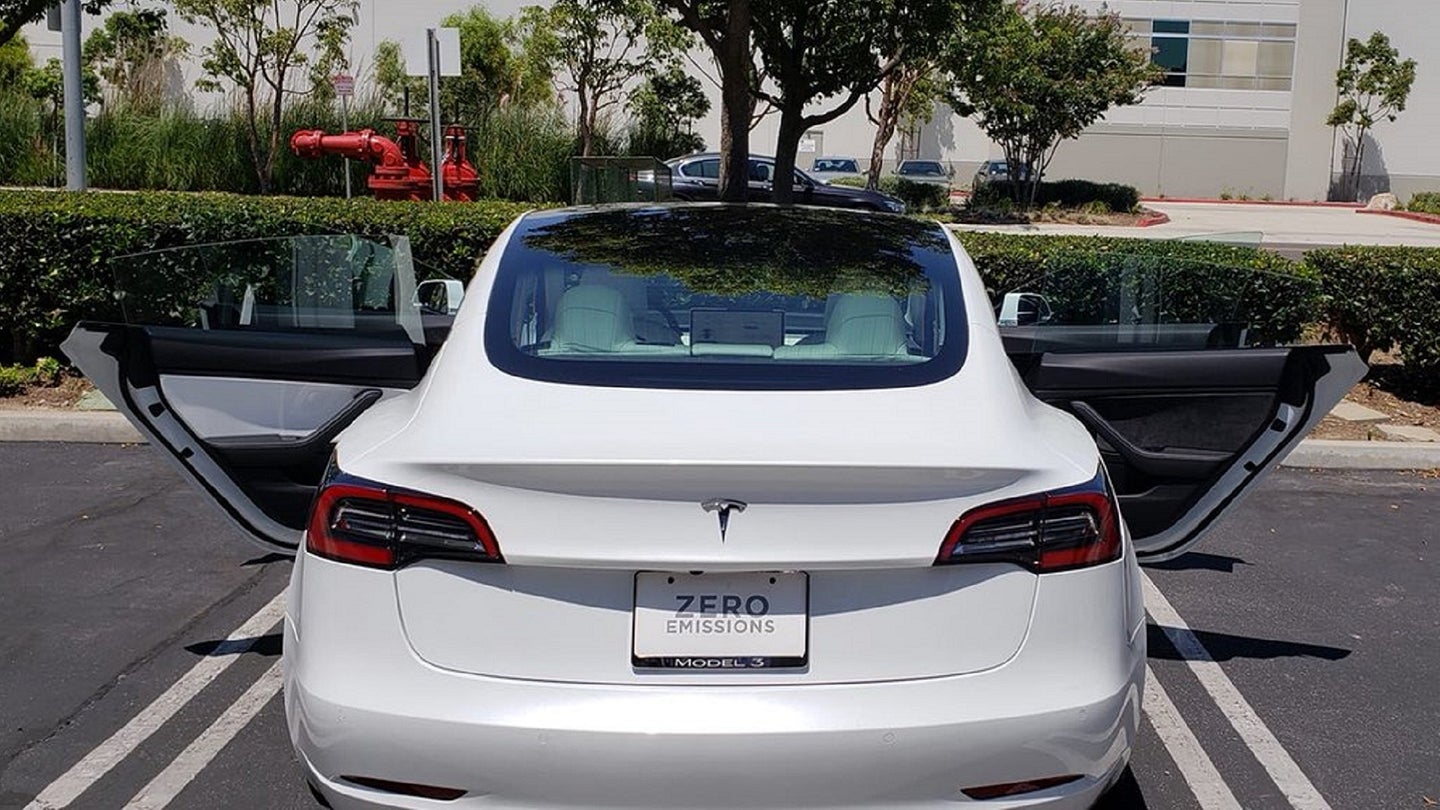 New Tesla Model 3 Delivered to Customer With Mismatched Door Panels