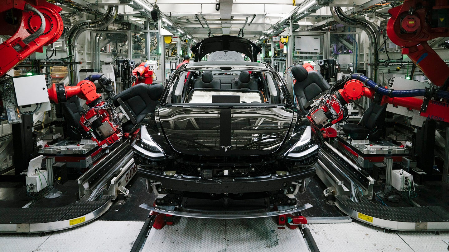 Tesla Begins Lining Up Loans, Automaker to Borrow $2 Billion for China Gigafactory