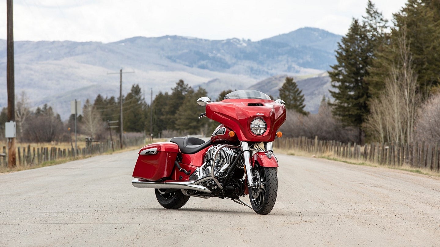 2019 Indian Chieftain: A New Look Brings New Tech to the Heavy Touring Bike